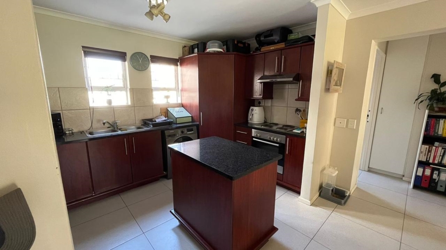 To Let 2 Bedroom Property for Rent in Century City Western Cape